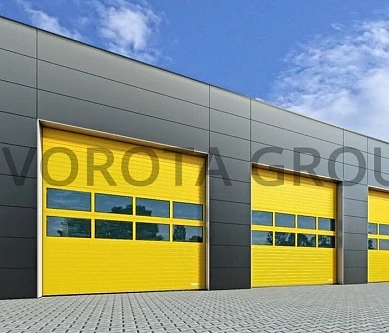 Промышленные гаражные ворота желтого цвета с окнами 2000x3000